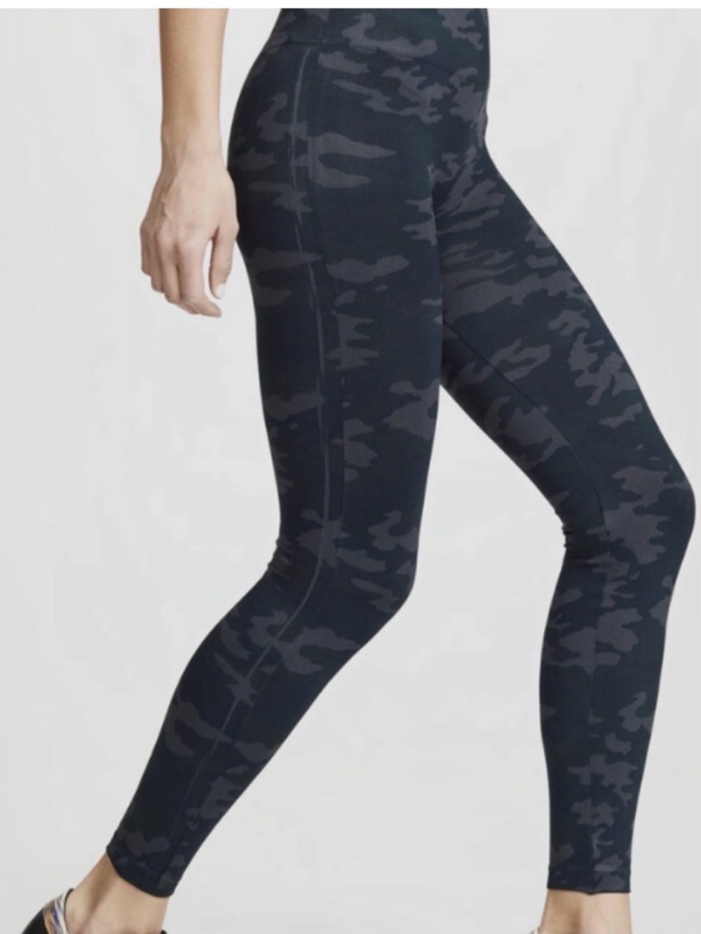 SPANX seamless leggings camouflage